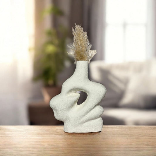 Handcrafted pottery vase – unique ceramic home decor by Kvell Masterpiece, available in Egypt.