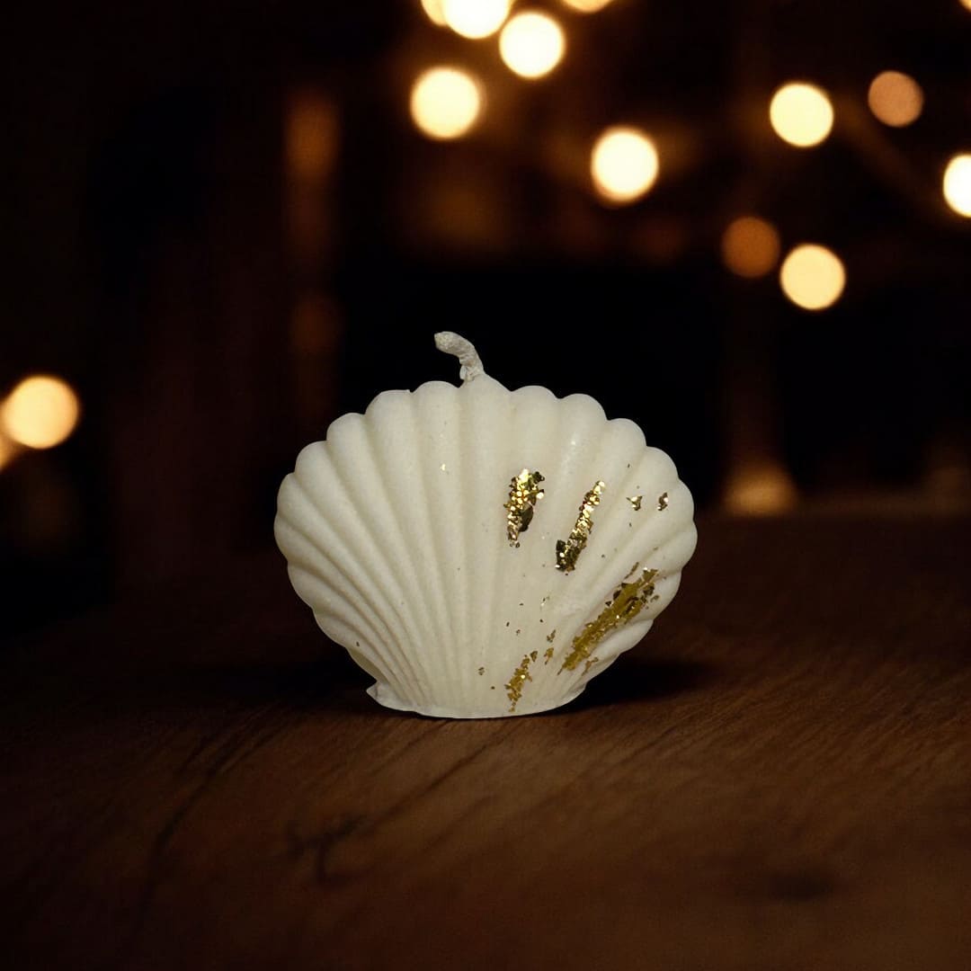 Artistic scented candle – elegant home accessory by Kvell Masterpiece, available in Egypt.