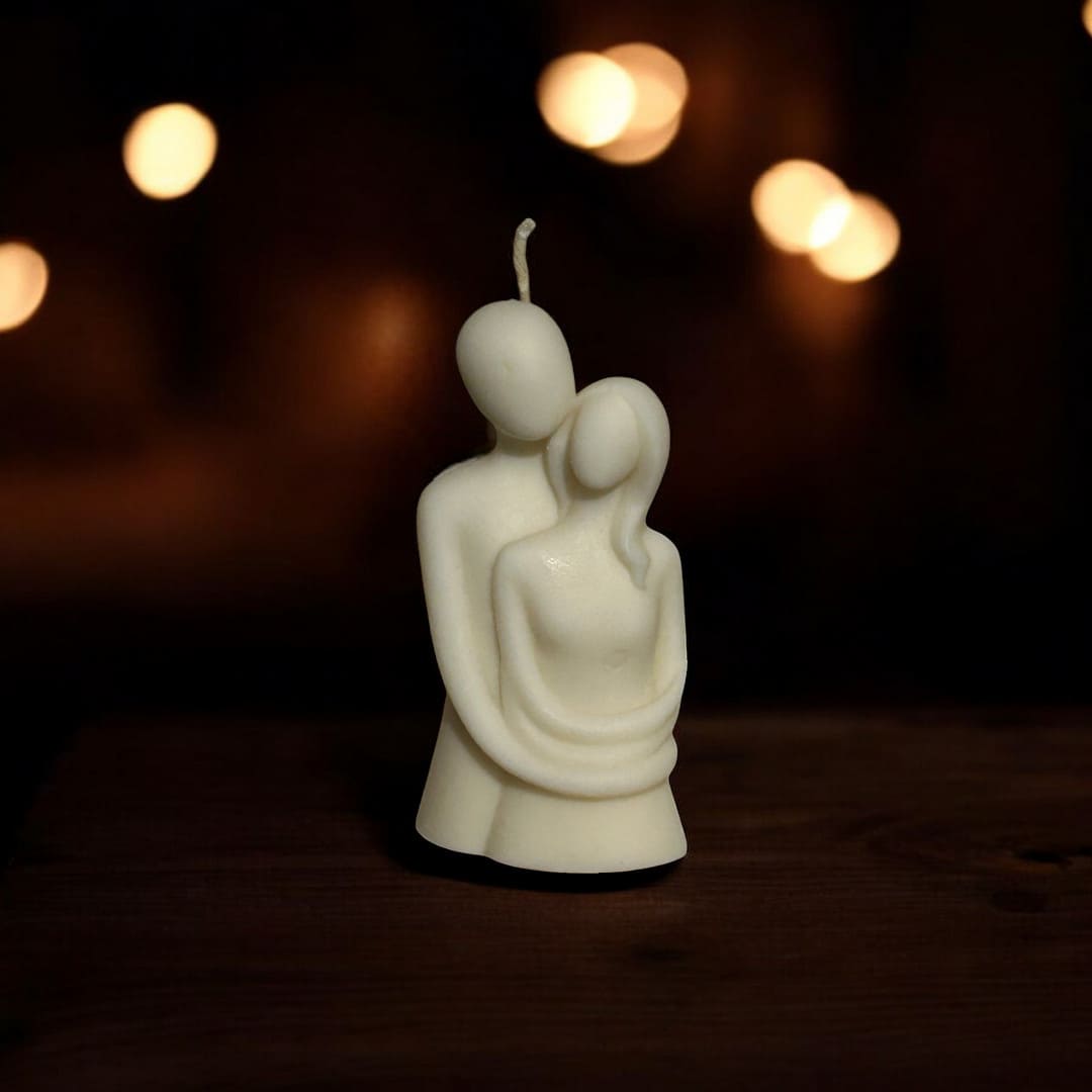 Artistic scented candle – elegant home accessory by Kvell Masterpiece, available in Egypt.