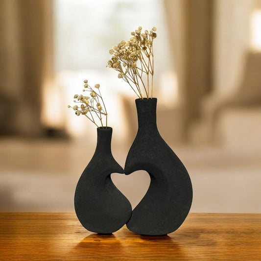 Handcrafted pottery vase – unique ceramic home decor by Kvell Masterpiece, available in Egypt.